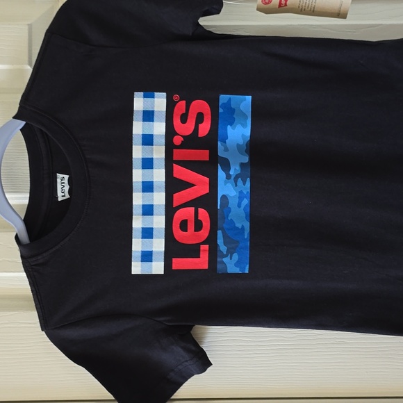 LEVIS BRAND SIGNATURE BOYS BLACK SHORT SLEEVE T-SHIRT SIZE SMALL - Picture 3 of 11